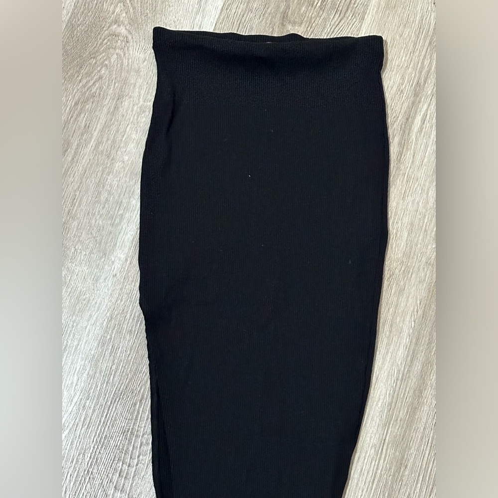 PRE-LOVED ♻️ skirt